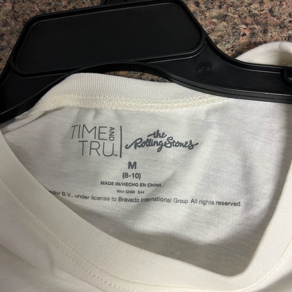 Time and Tru White Rolling Stones Graphic Tee - Picture 5 of 9